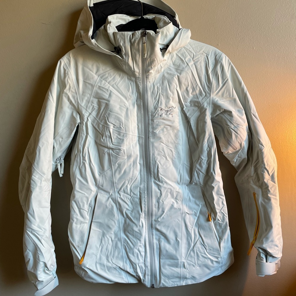 Arc’teryx Ravenna Insulated Ski Jacket